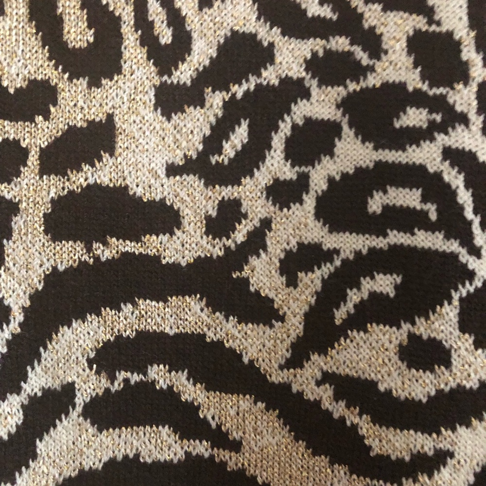 Sweater - Picture 3 of 3